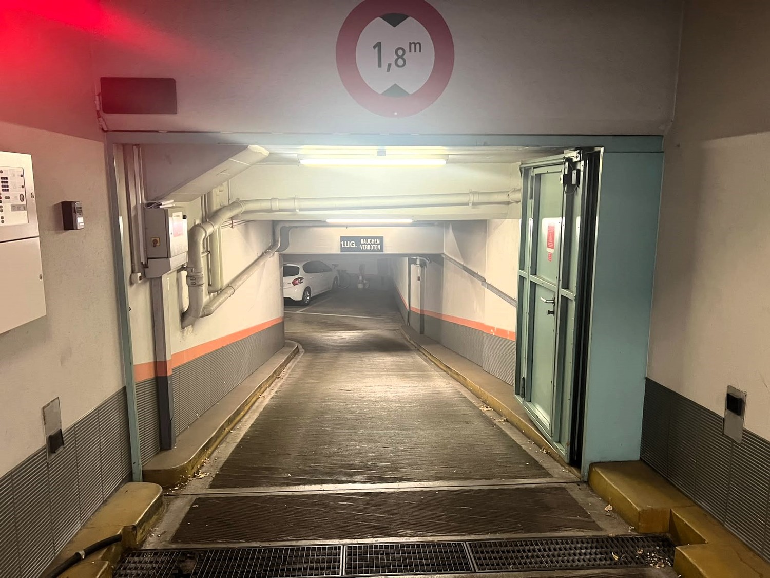 Posto auto sotterraneo di 14m²