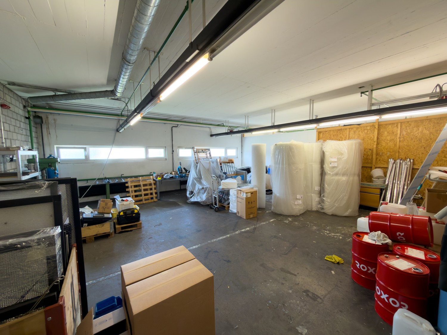 255m² commercial