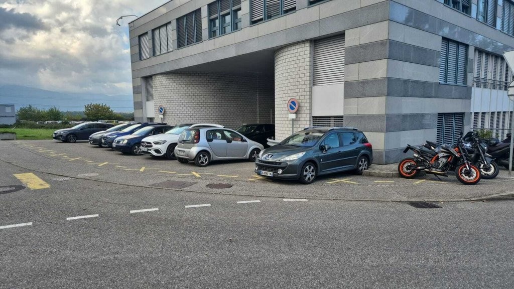Posto auto coperto per biciclette, foto 2 di 2