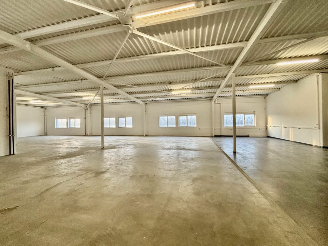 625m² ufficio