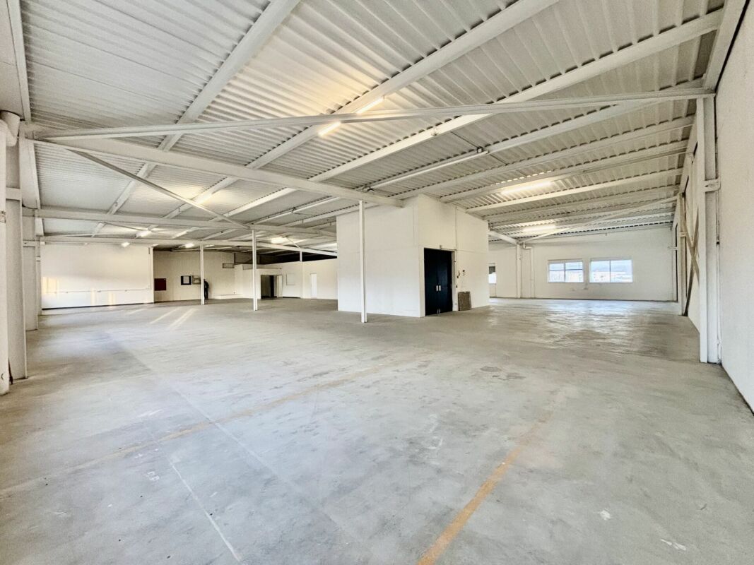 625m² ufficio