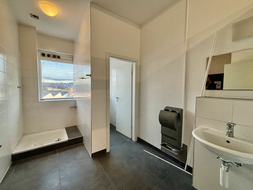 625m² ufficio