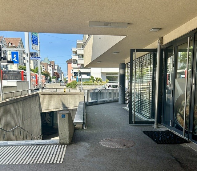 negozio di 106m²