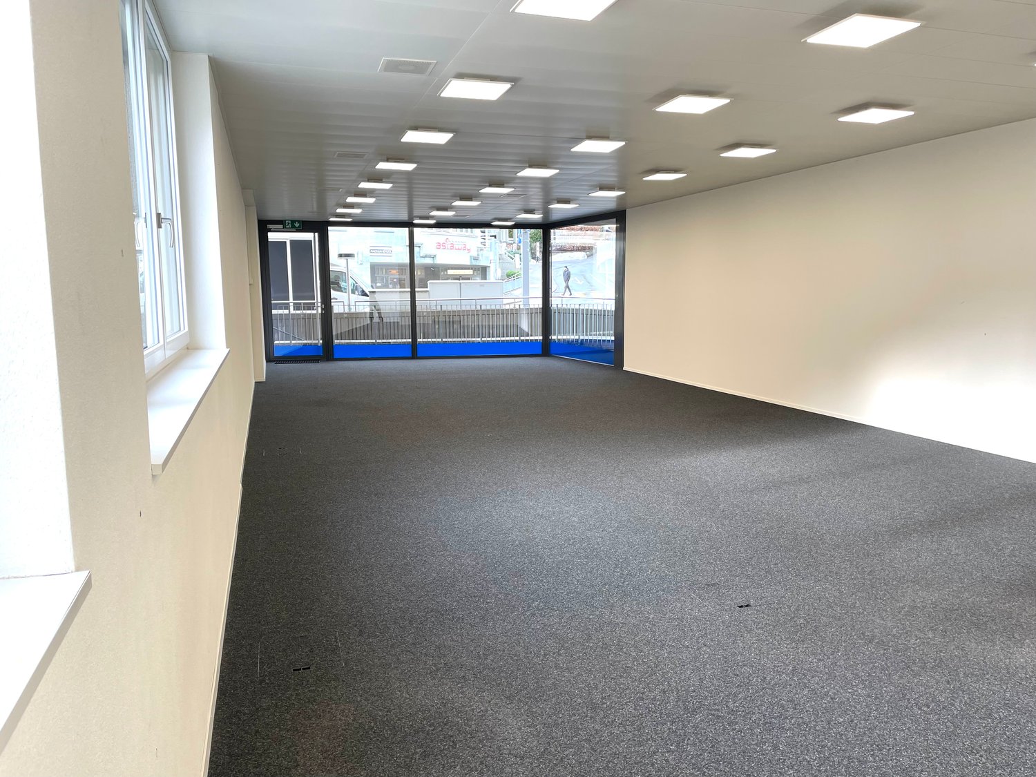 negozio di 106m²