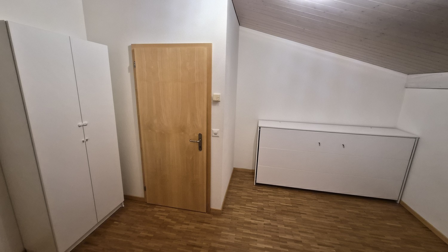 Stanza in un appartamento condiviso, foto 4 di 5