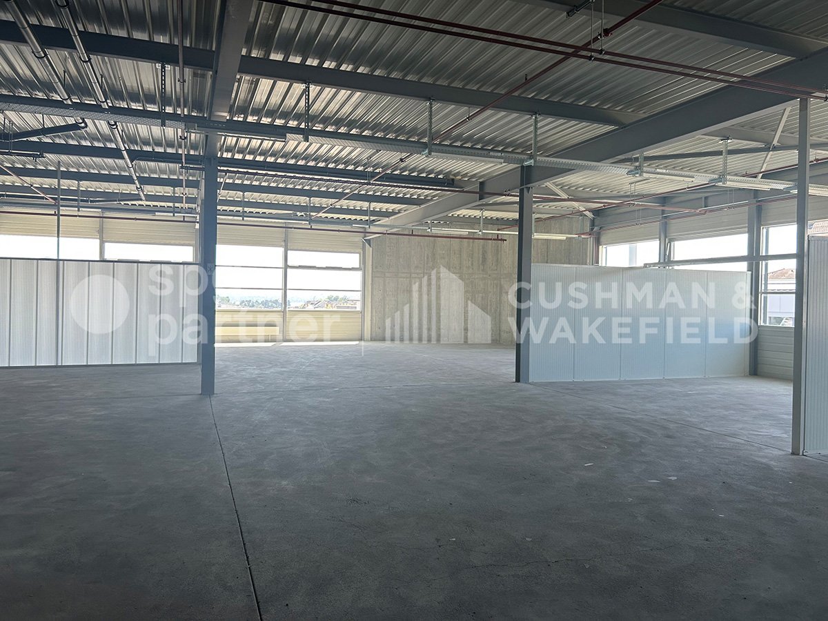 675m² deposito