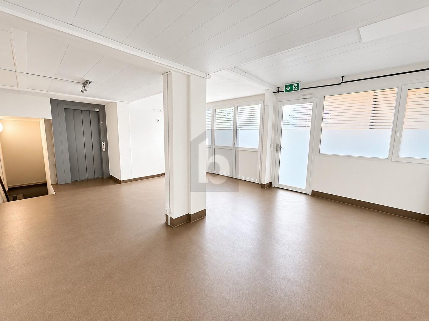 Deposito di 120m²