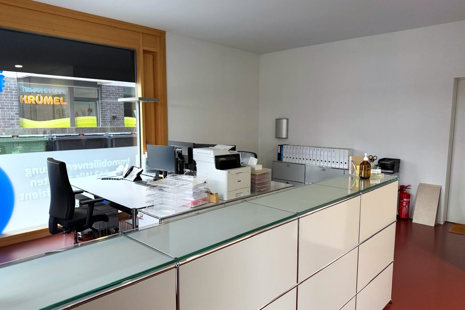 412-585m² ufficio