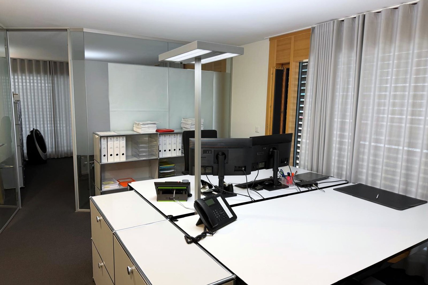 412-585m² ufficio