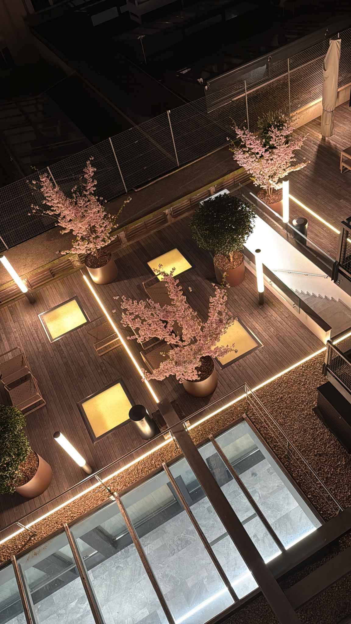 164m² office