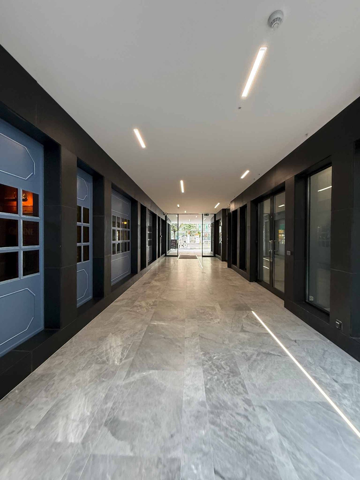 164m² office