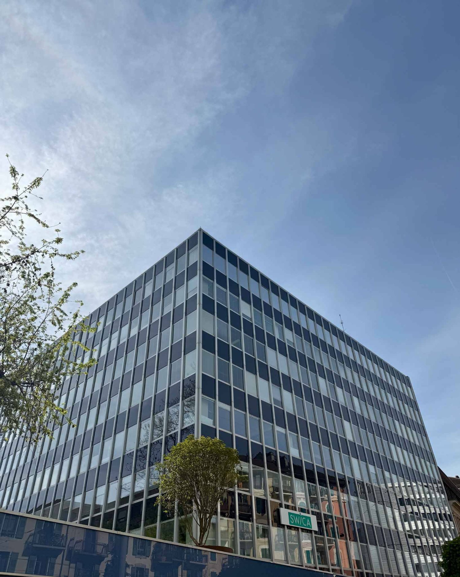164m² office
