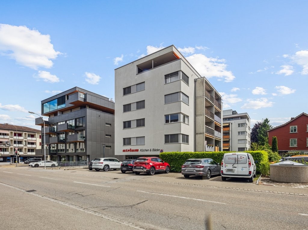 Appartamento mansardato di 2 ½ locali, foto 1 di 10