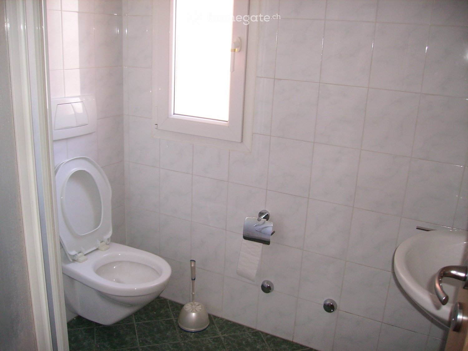5 rooms apartment