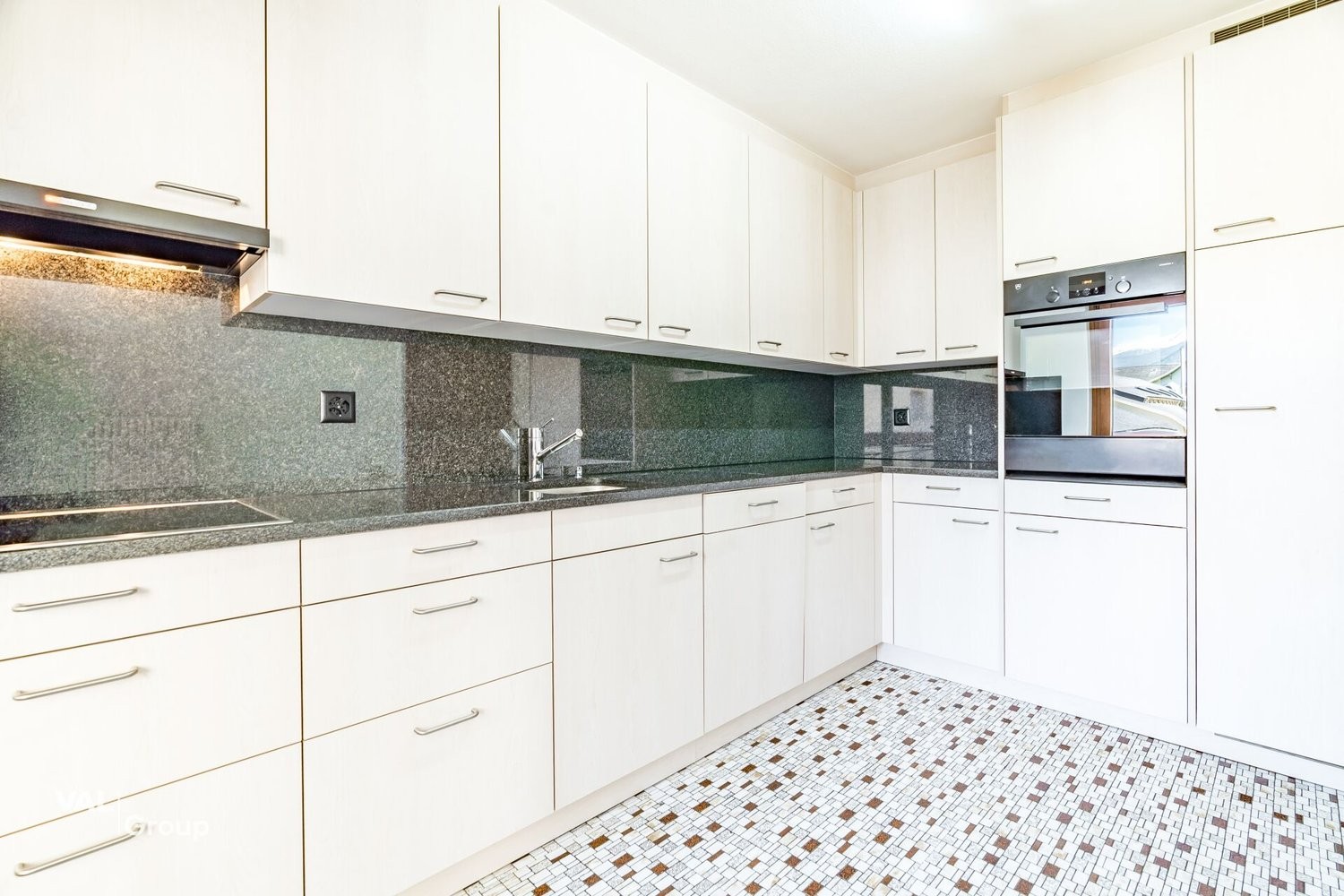Appartamento di 5 ½ locali, foto 2 di 10