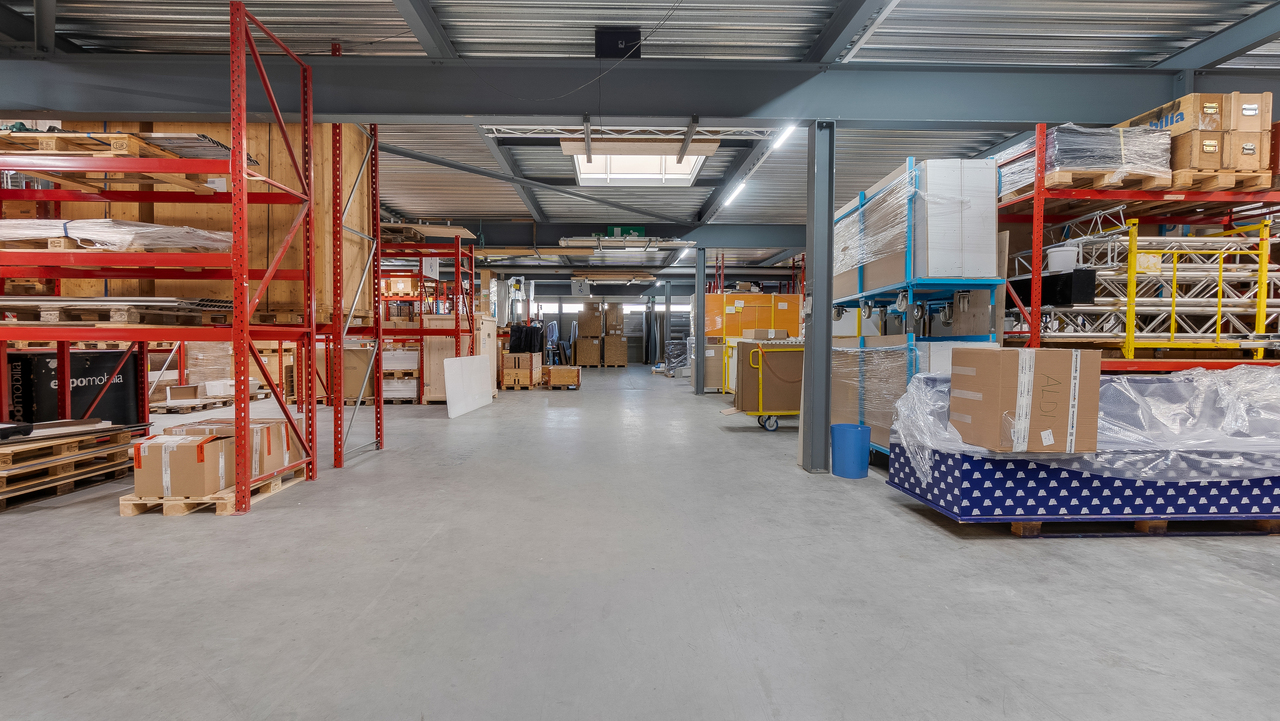 3000m² office