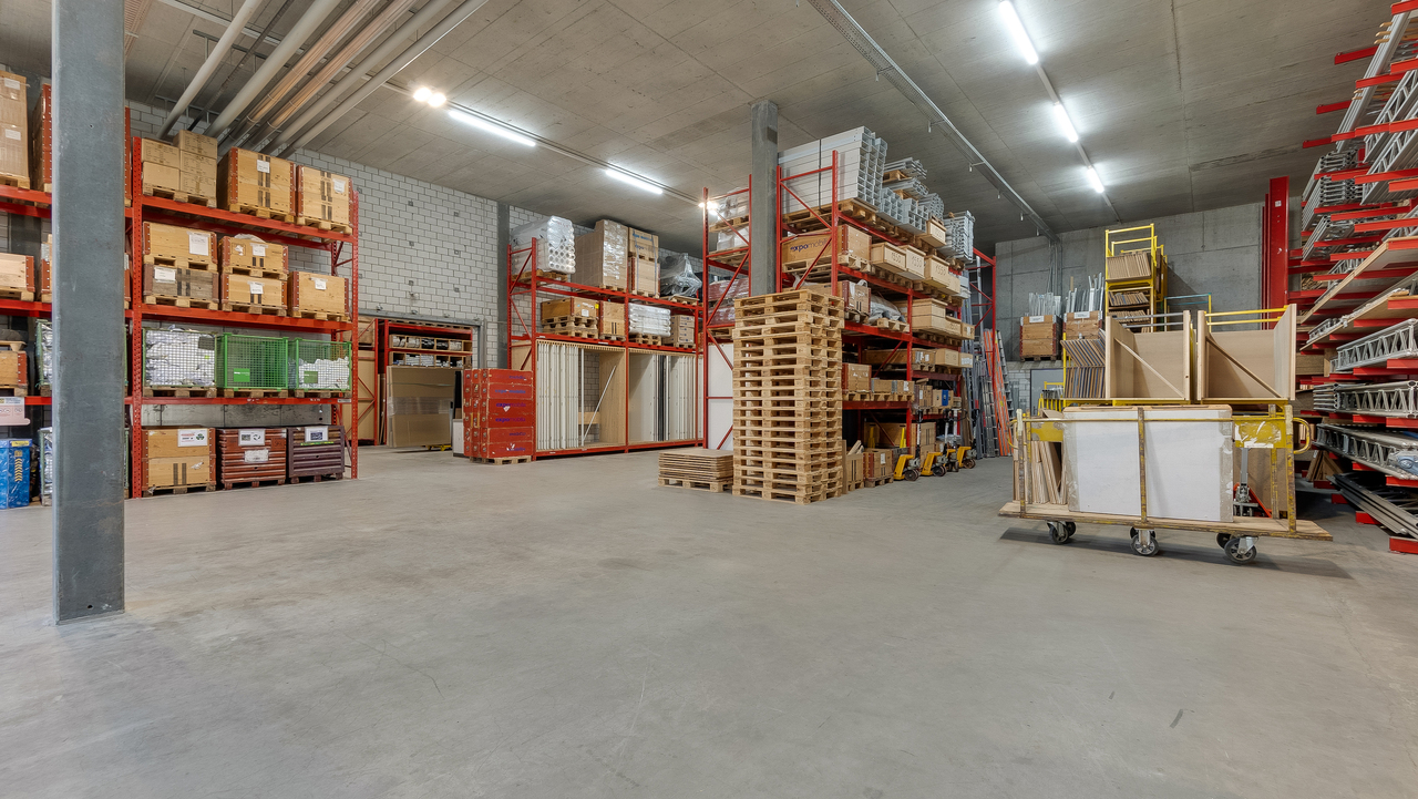 3000m² office