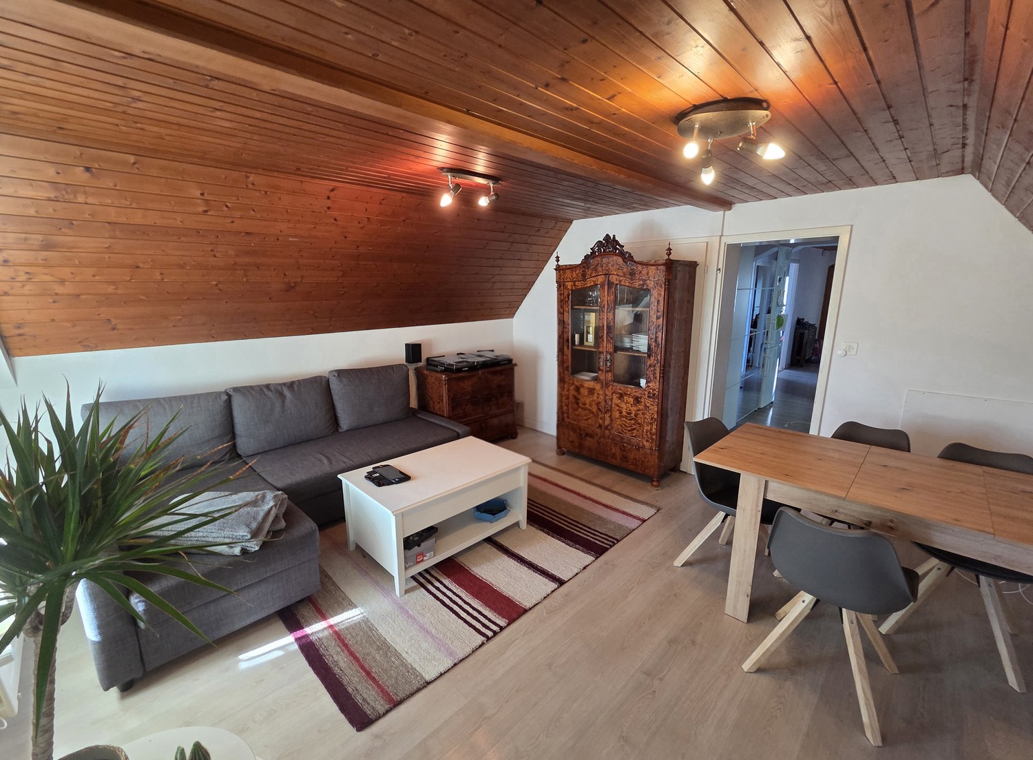Appartamento di 4 ½ locali, foto 1 di 6