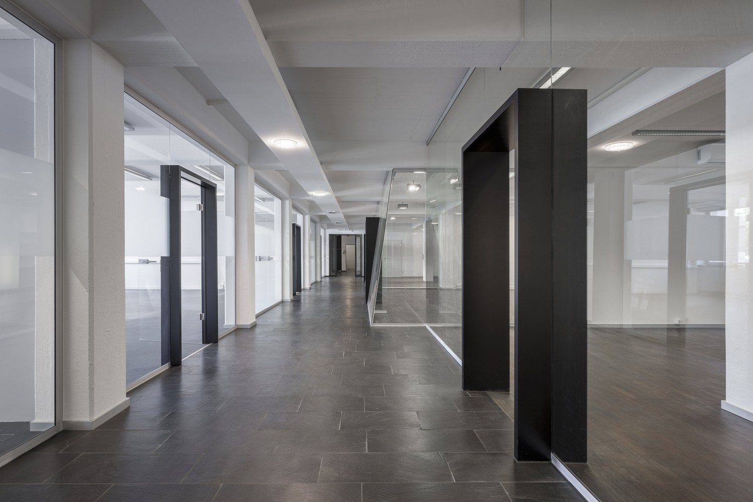 863m² ufficio
