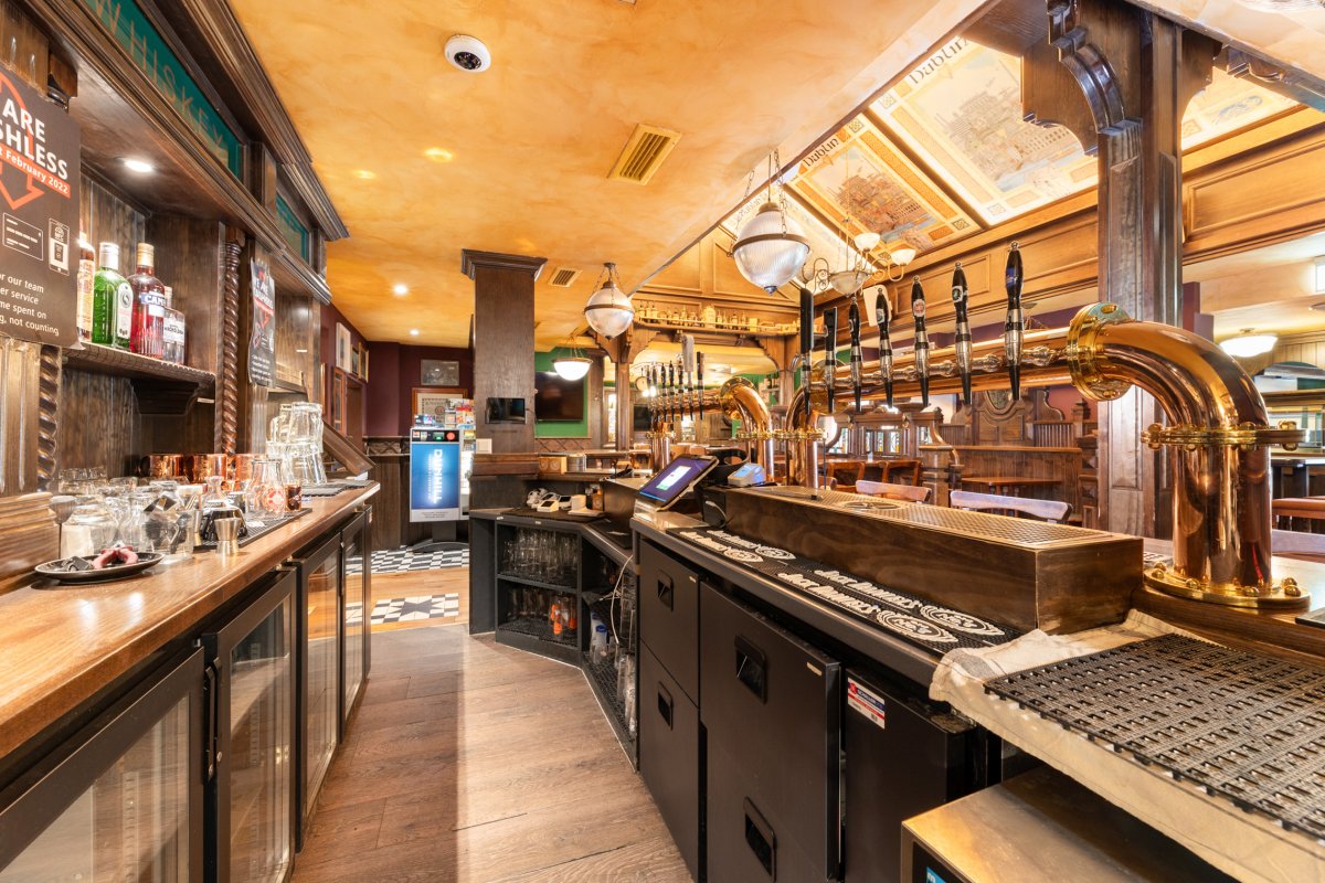 Ristorante di 400m²