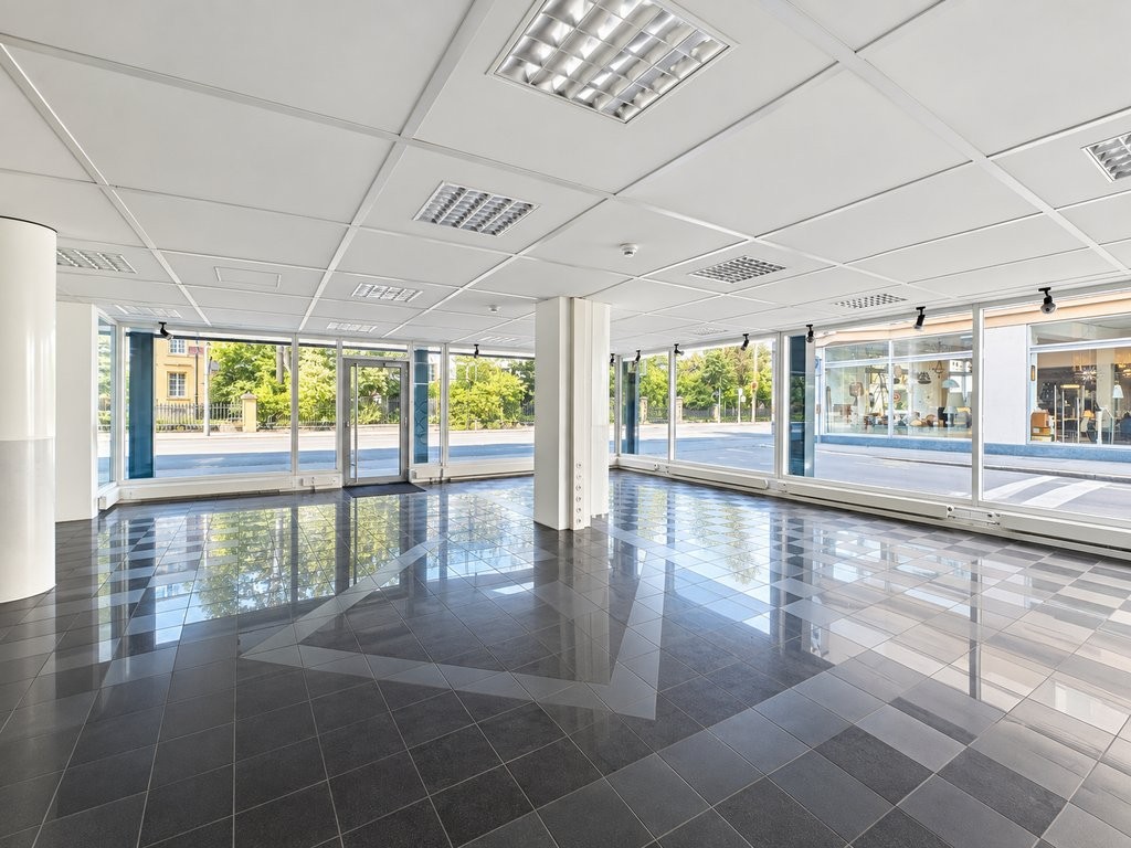 Negozio di 99m²