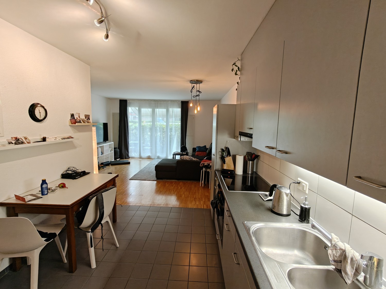 Appartamento di 2 ½ locali, foto 2 di 6