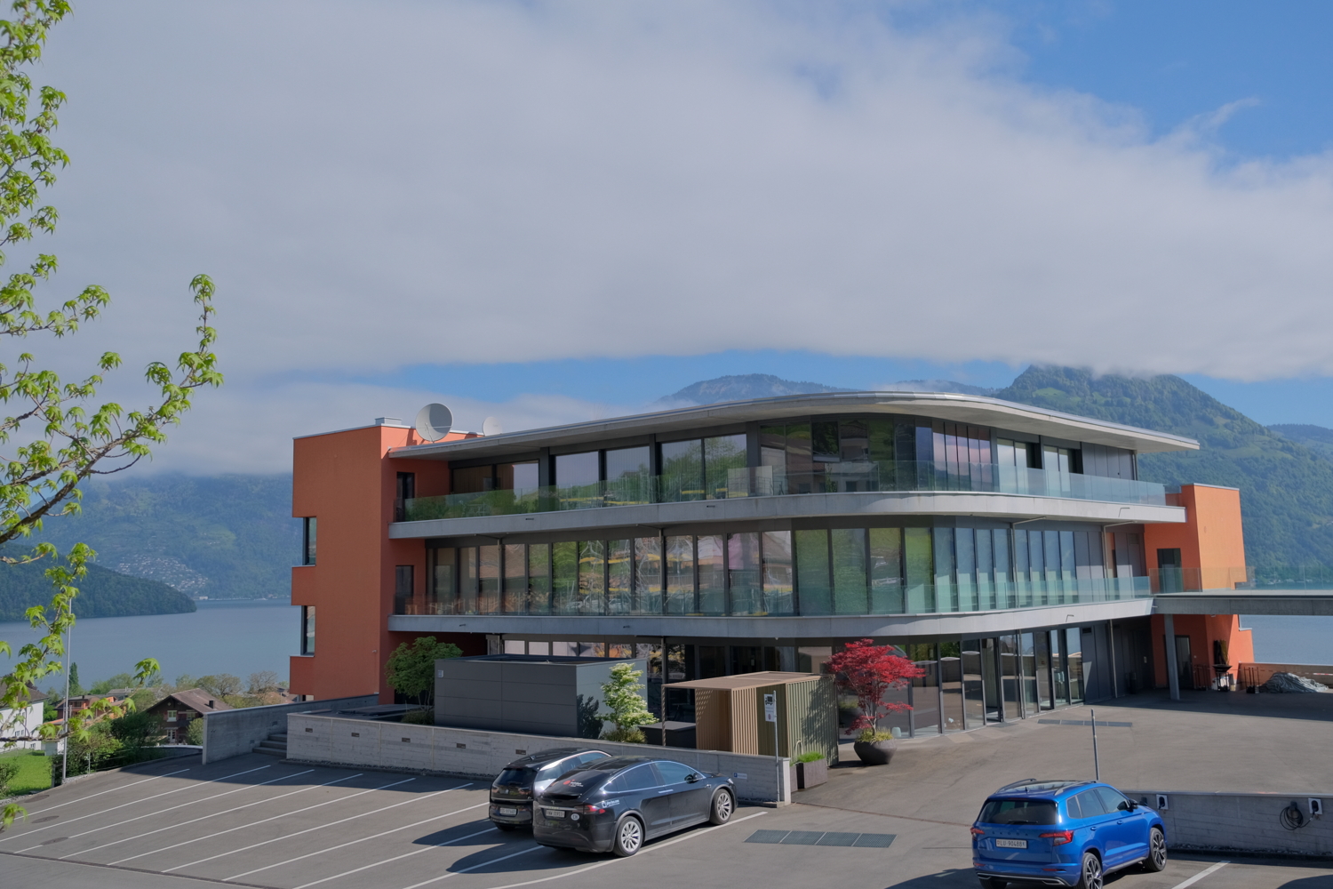 1143m² office