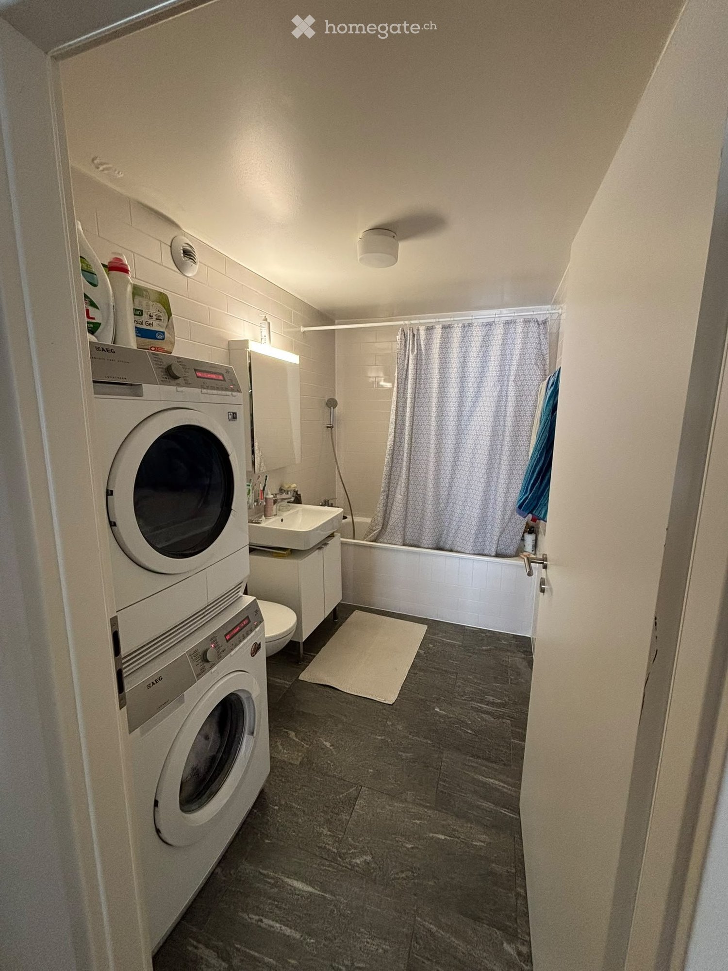 5 rooms apartment
