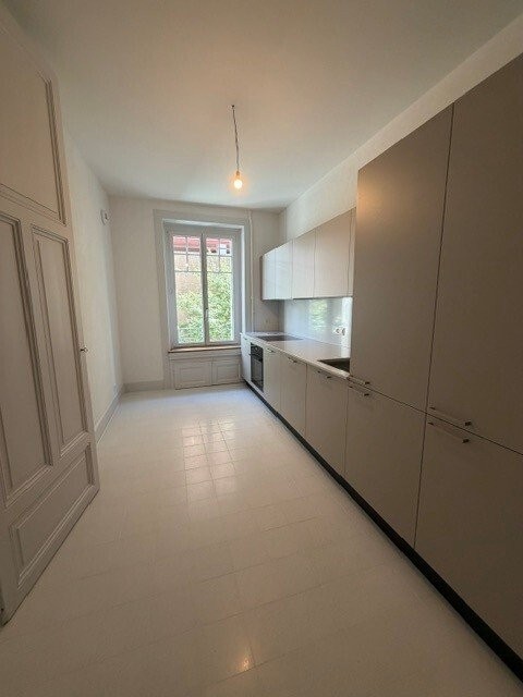 appartamento di 5 locali, foto 1 di 10