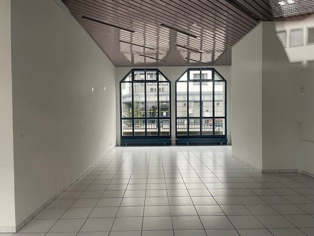 negozio di 52m²