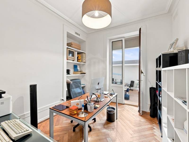 Ufficio di 233m²