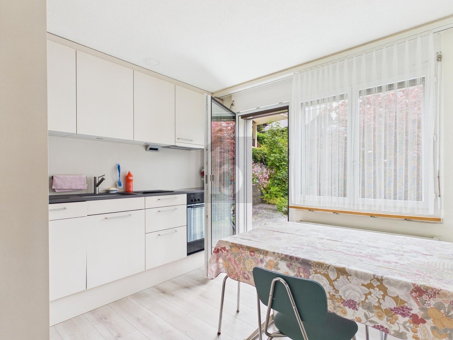 Appartamento arredato di 4 ½ locali, foto 3 di 4