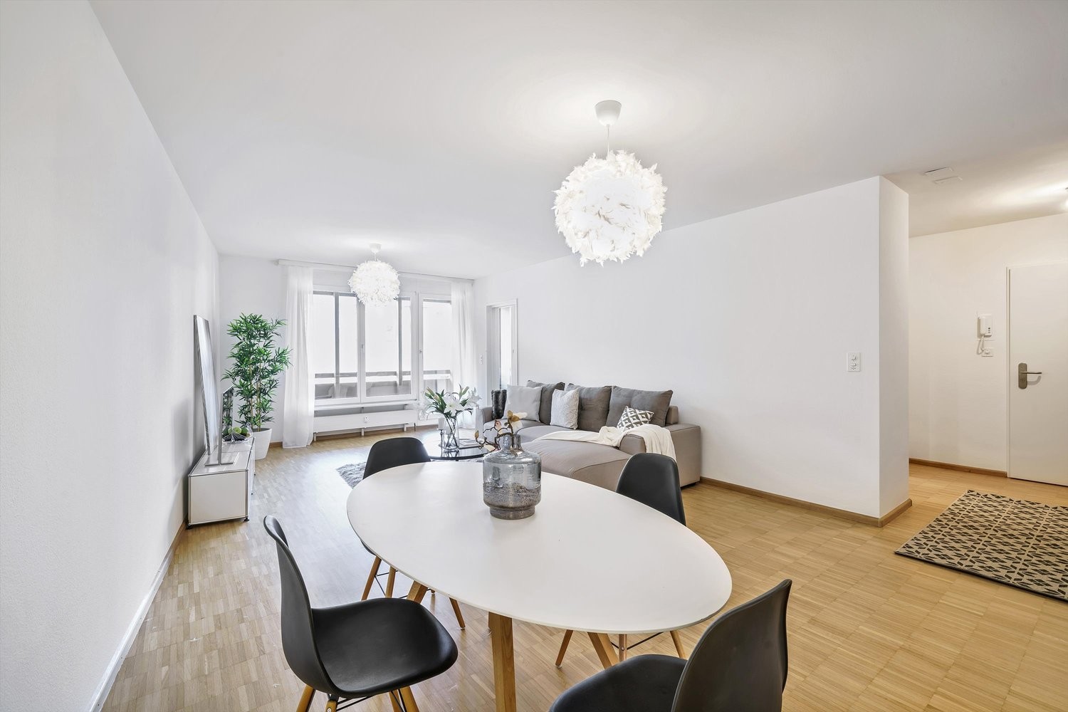 Appartamento di 2 ½ locali, foto 1 di 9