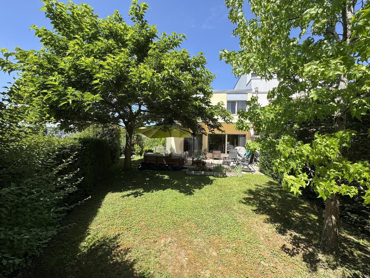 Casa a schiera con 5 ½ locali, foto 2 di 4