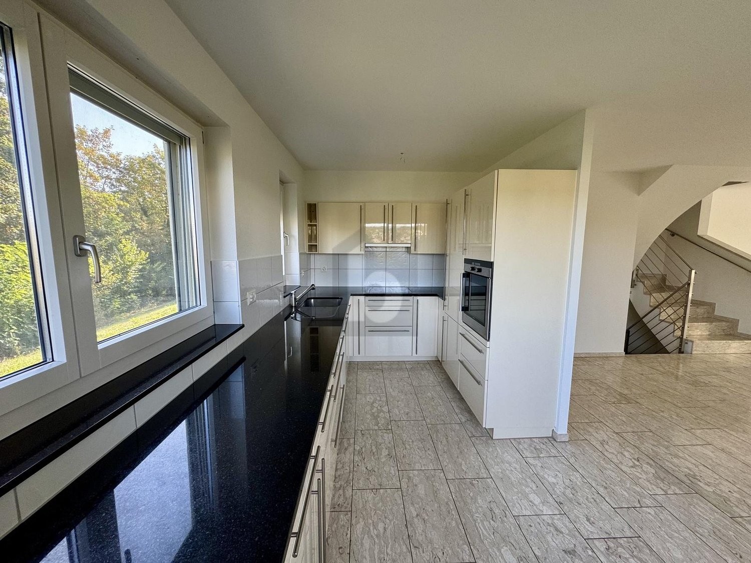 Casa a schiera con 5 ½ locali, foto 4 di 4