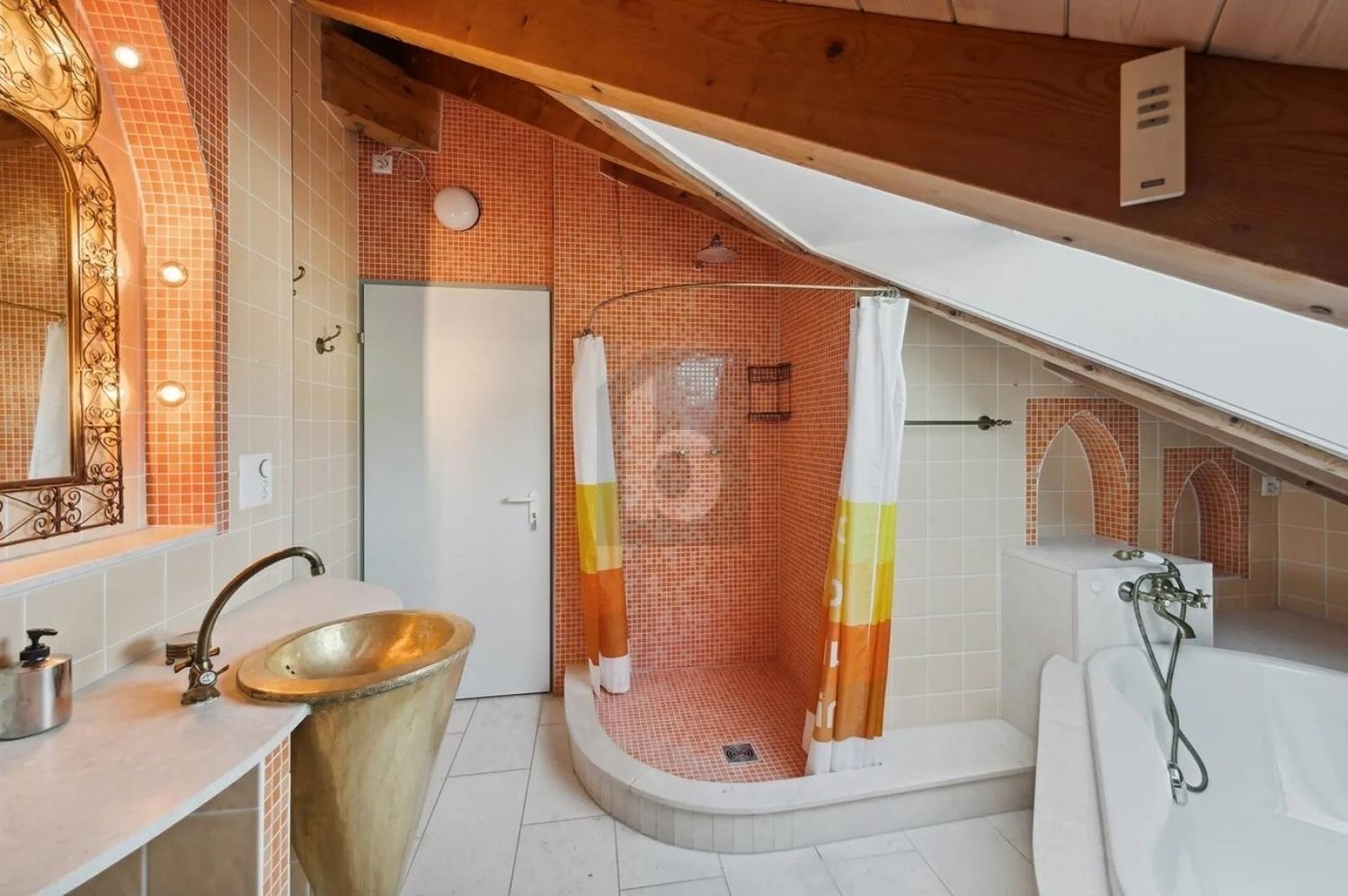 Casa duplex di 6 ½ locali