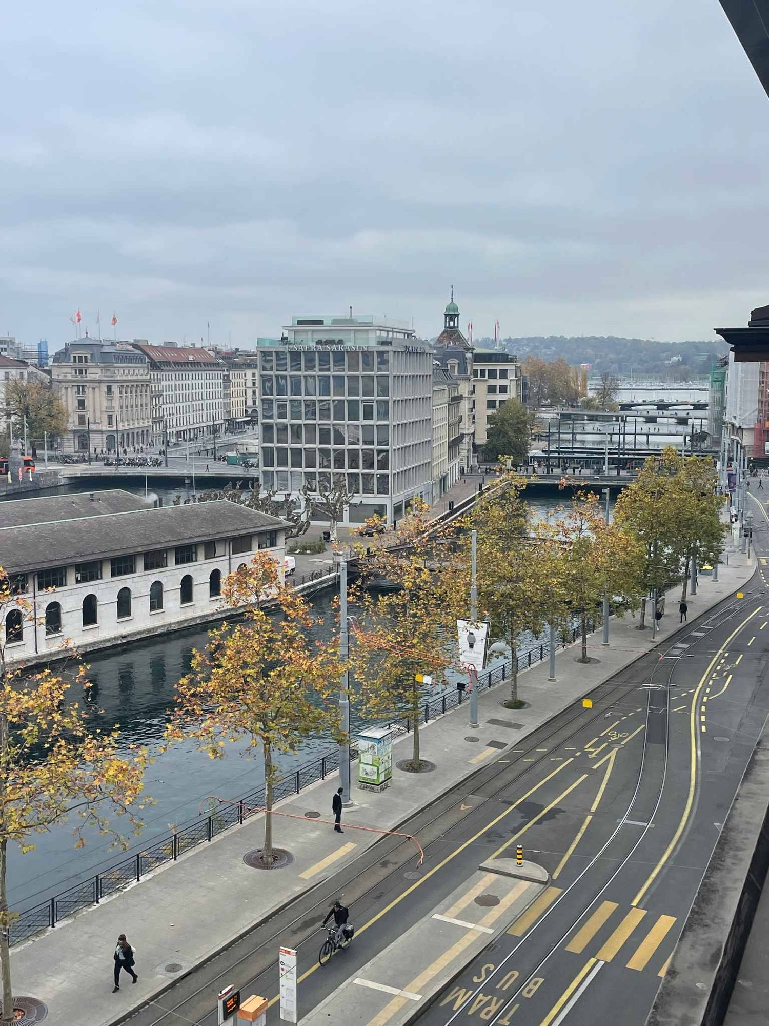 587m² ufficio, foto 3 di 4