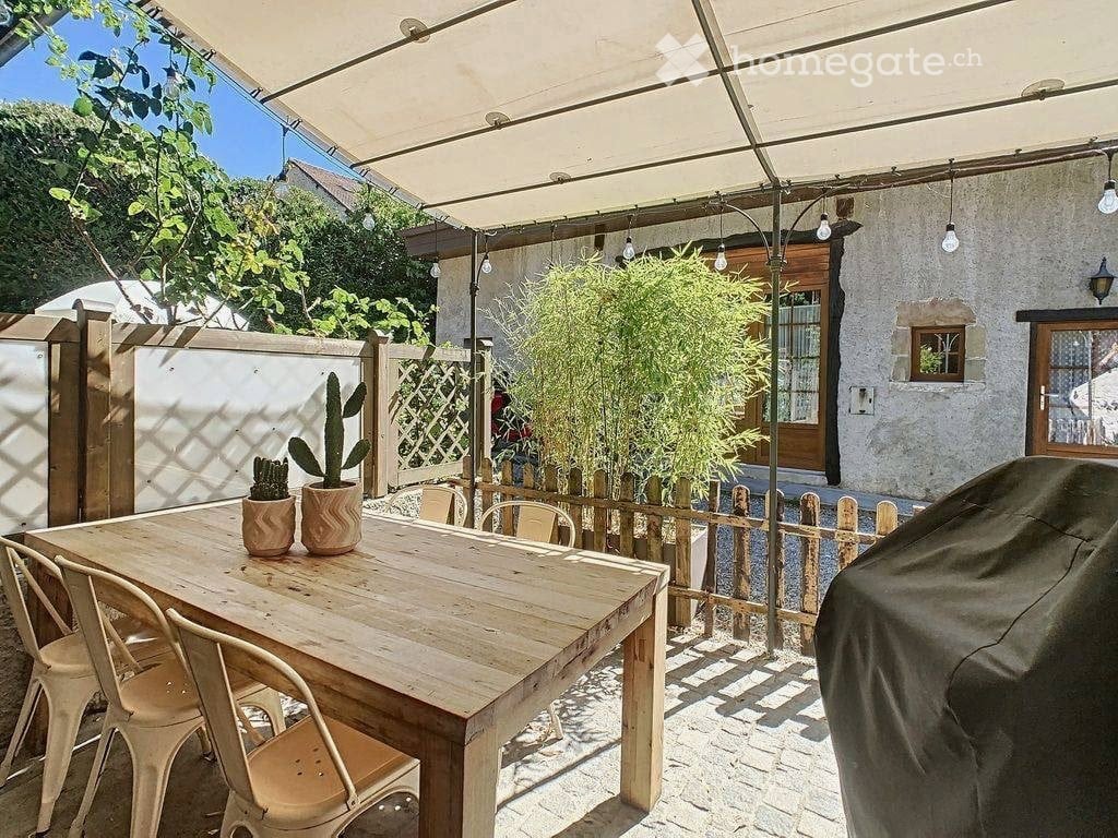 Casa singola di 7 locali, foto 1 di 4