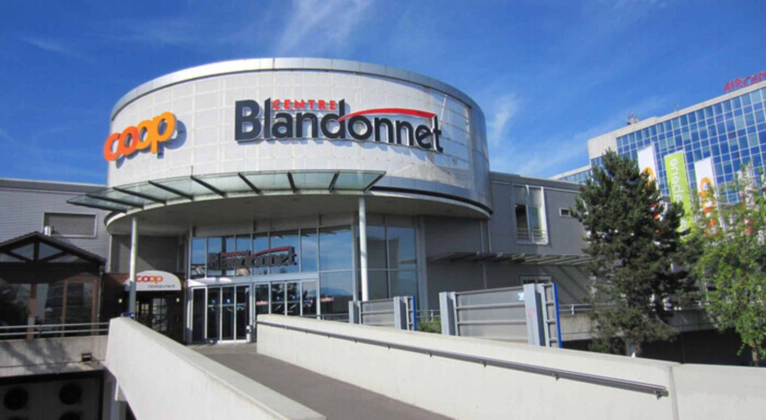 460m² locale commerciale