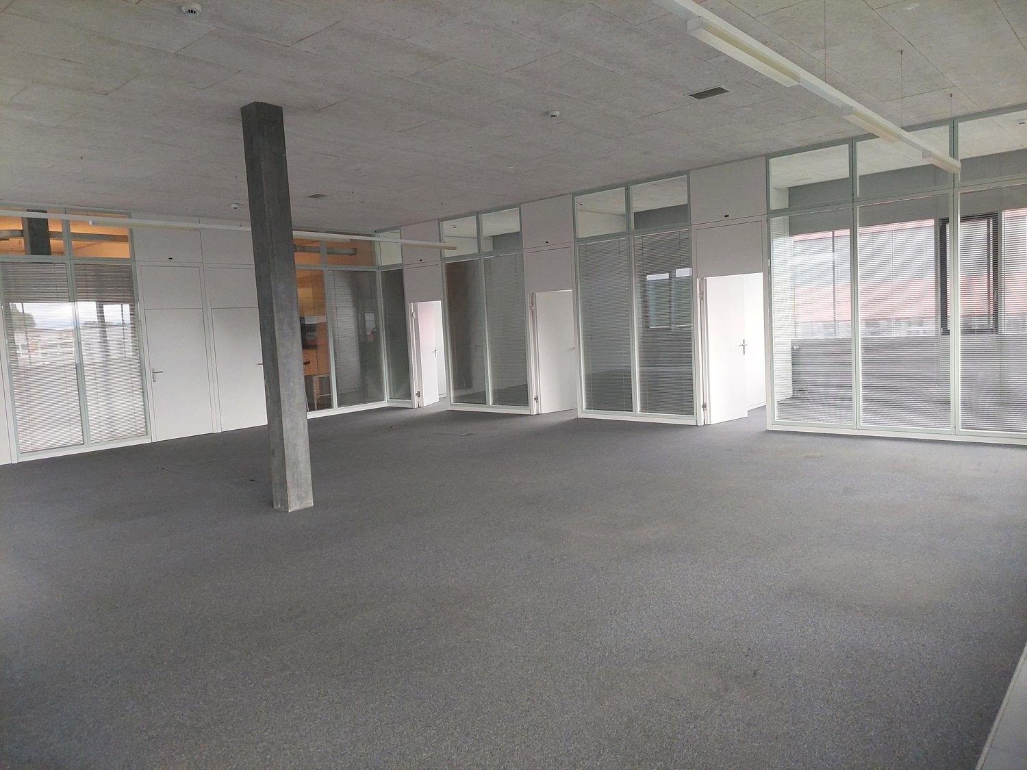 negozio di 160m²