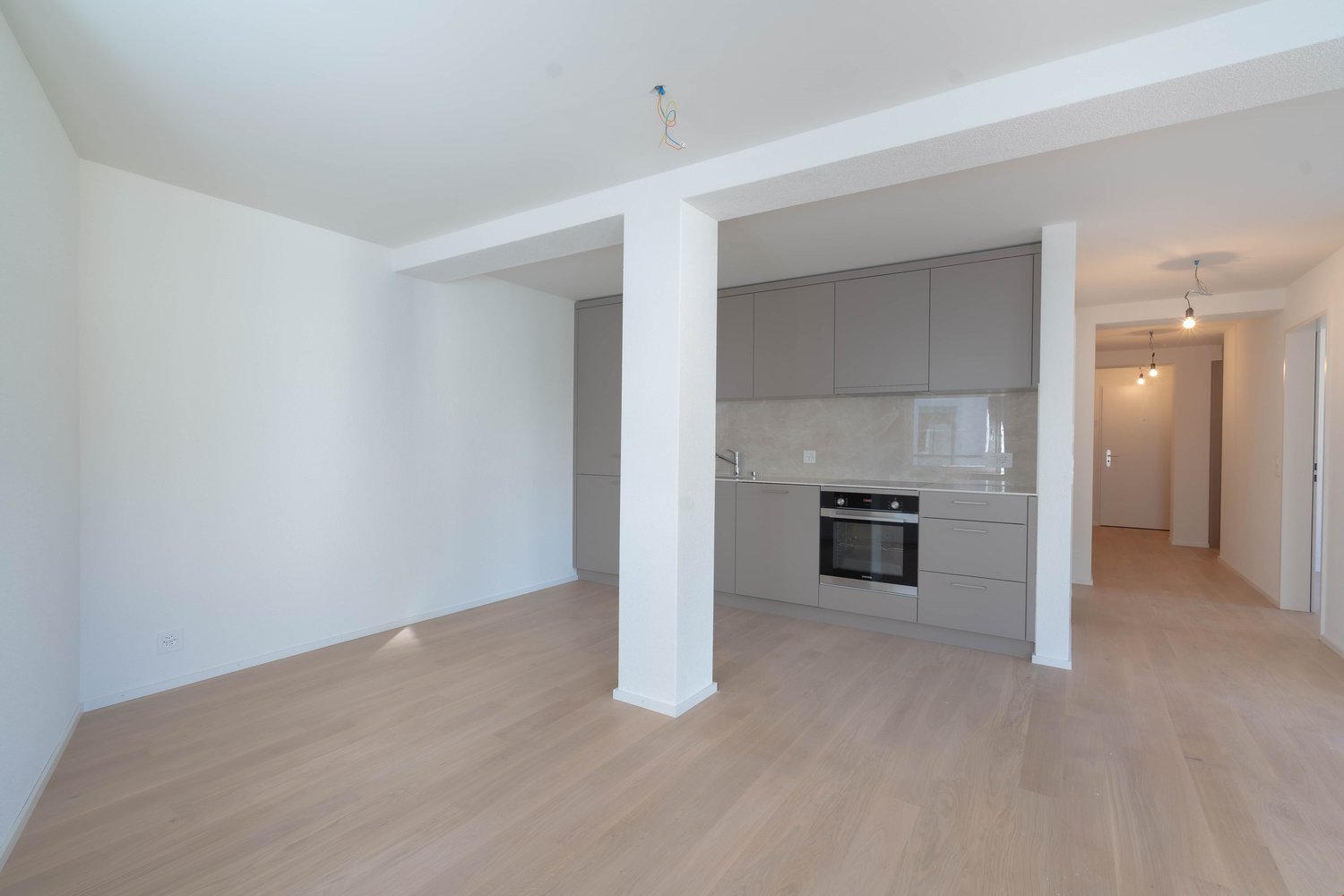 Appartamento di 2 ½ locali, foto 2 di 5