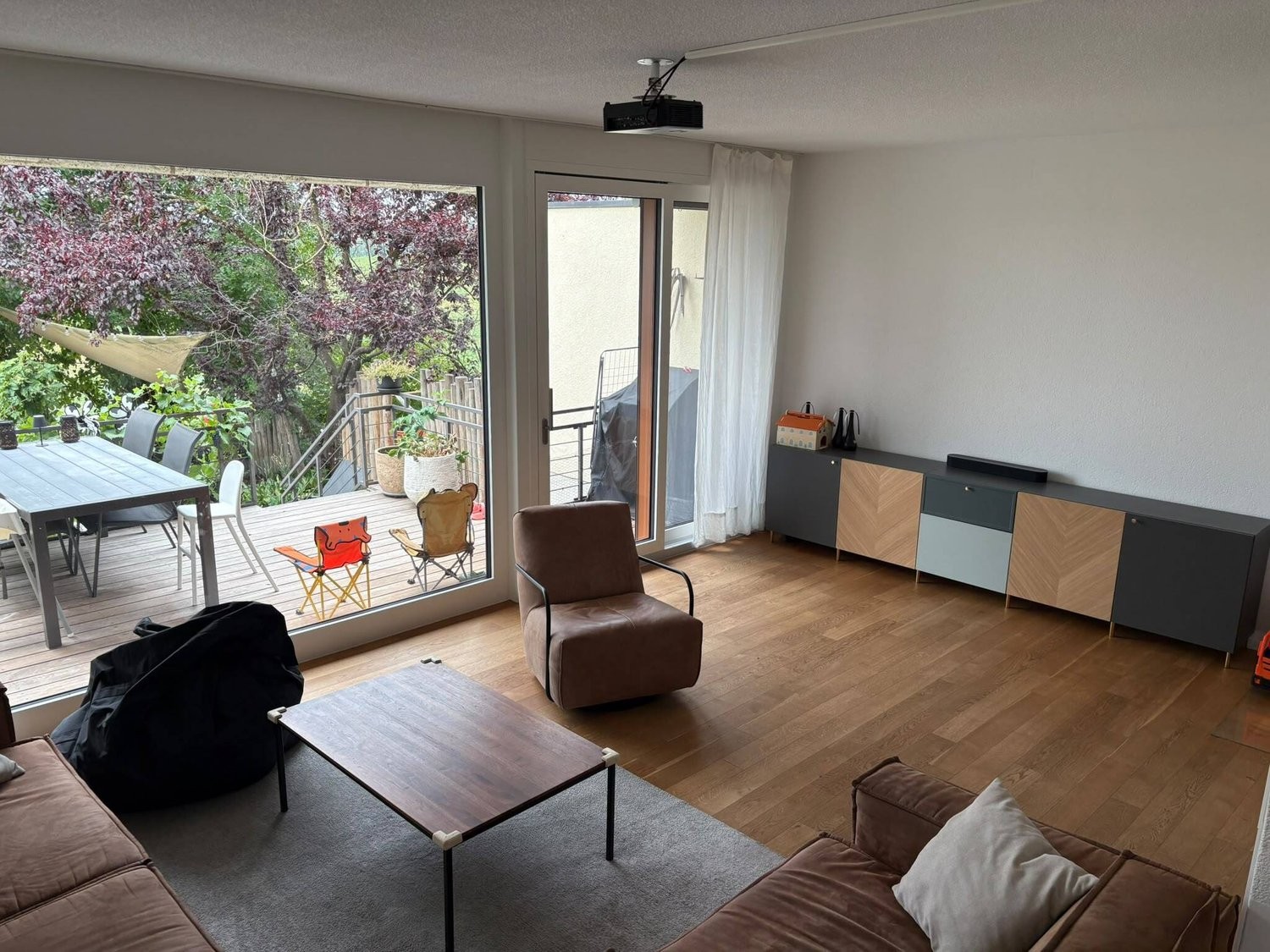 Appartamento arredato di 6 ½ locali, foto 1 di 10