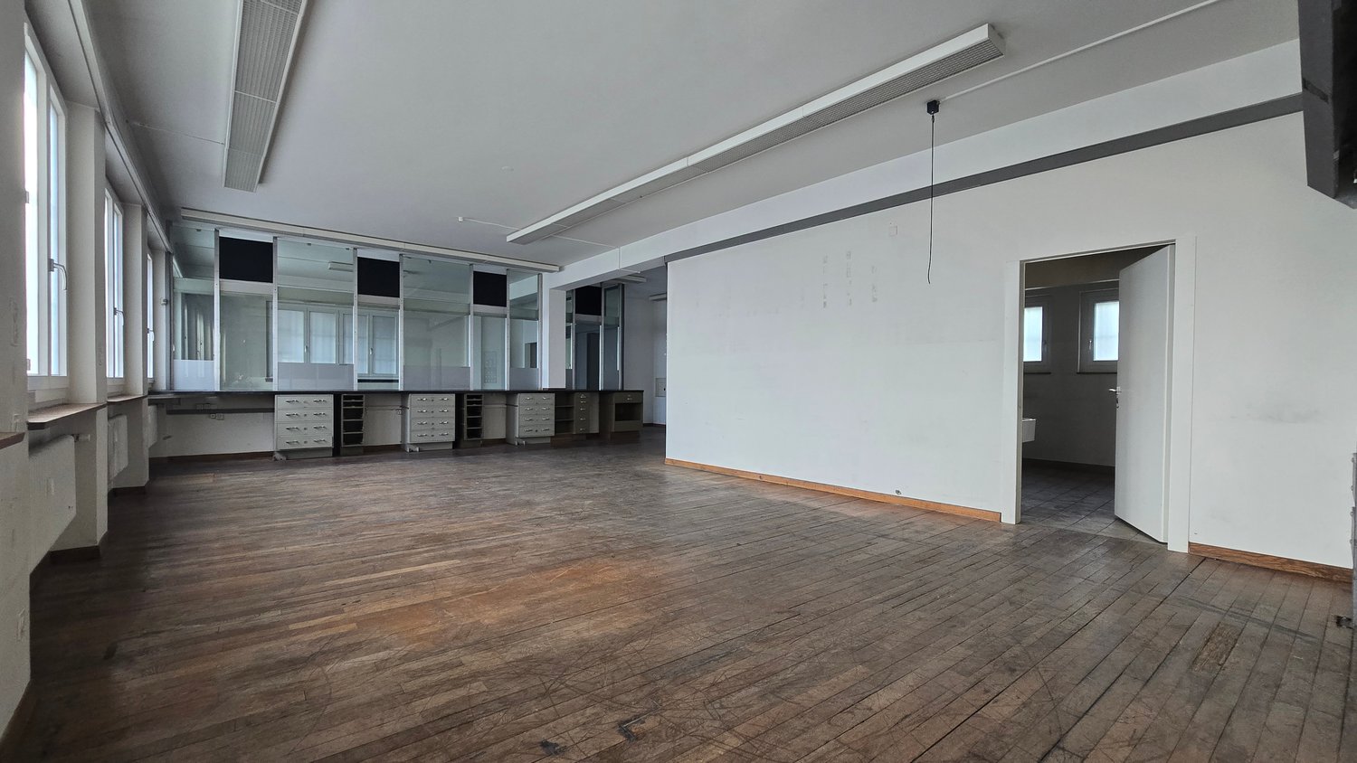 158m² commerciale