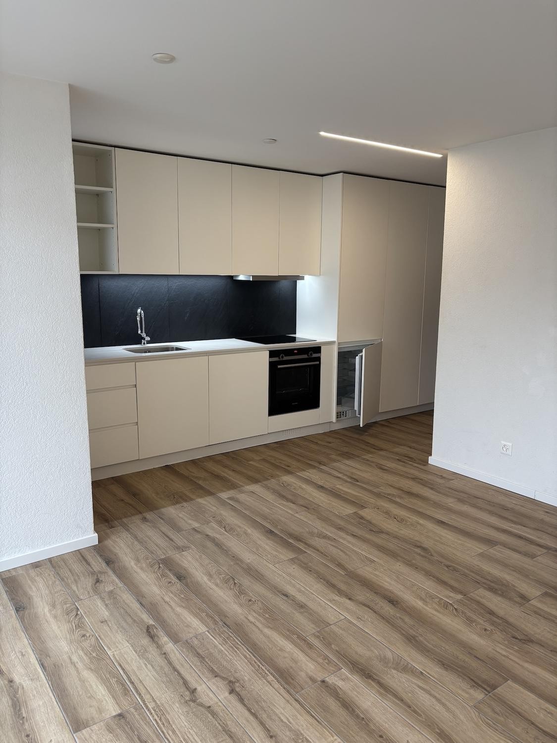 Appartamento di 2 ½ locali, foto 2 di 7