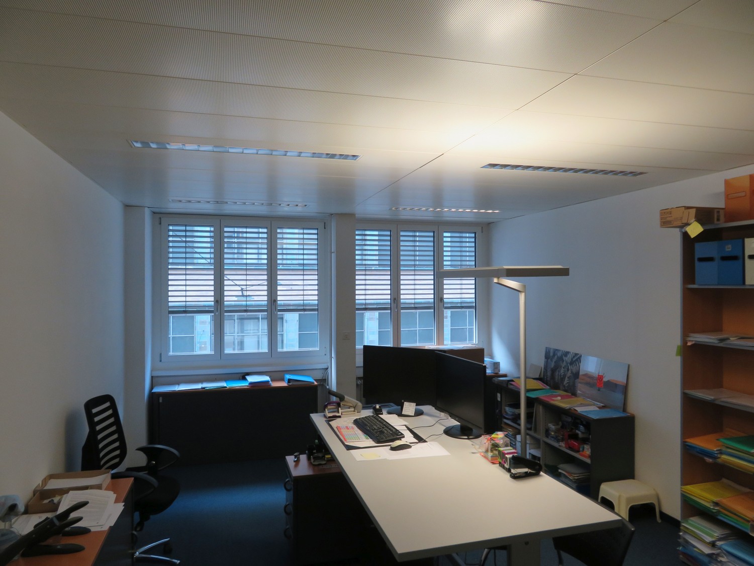 201m² office, foto 1 di 10