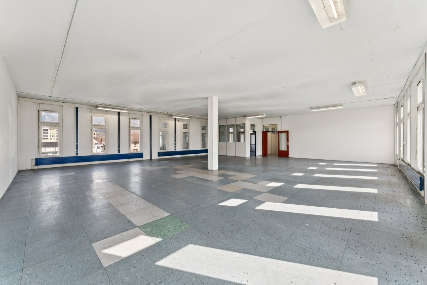 200m² commerciale