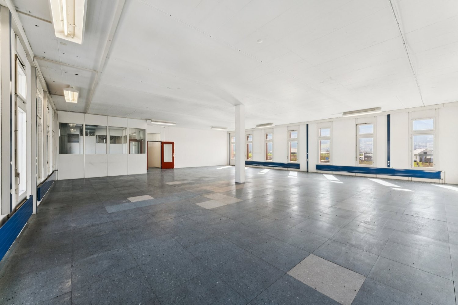 200m² commerciale