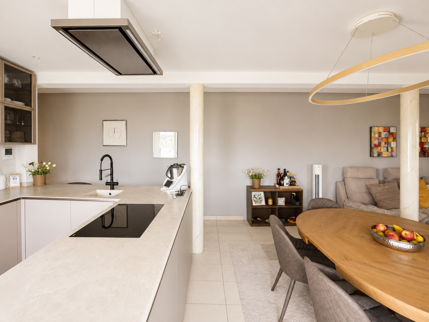 4 ½ rooms terrace flat, foto 4 di 10