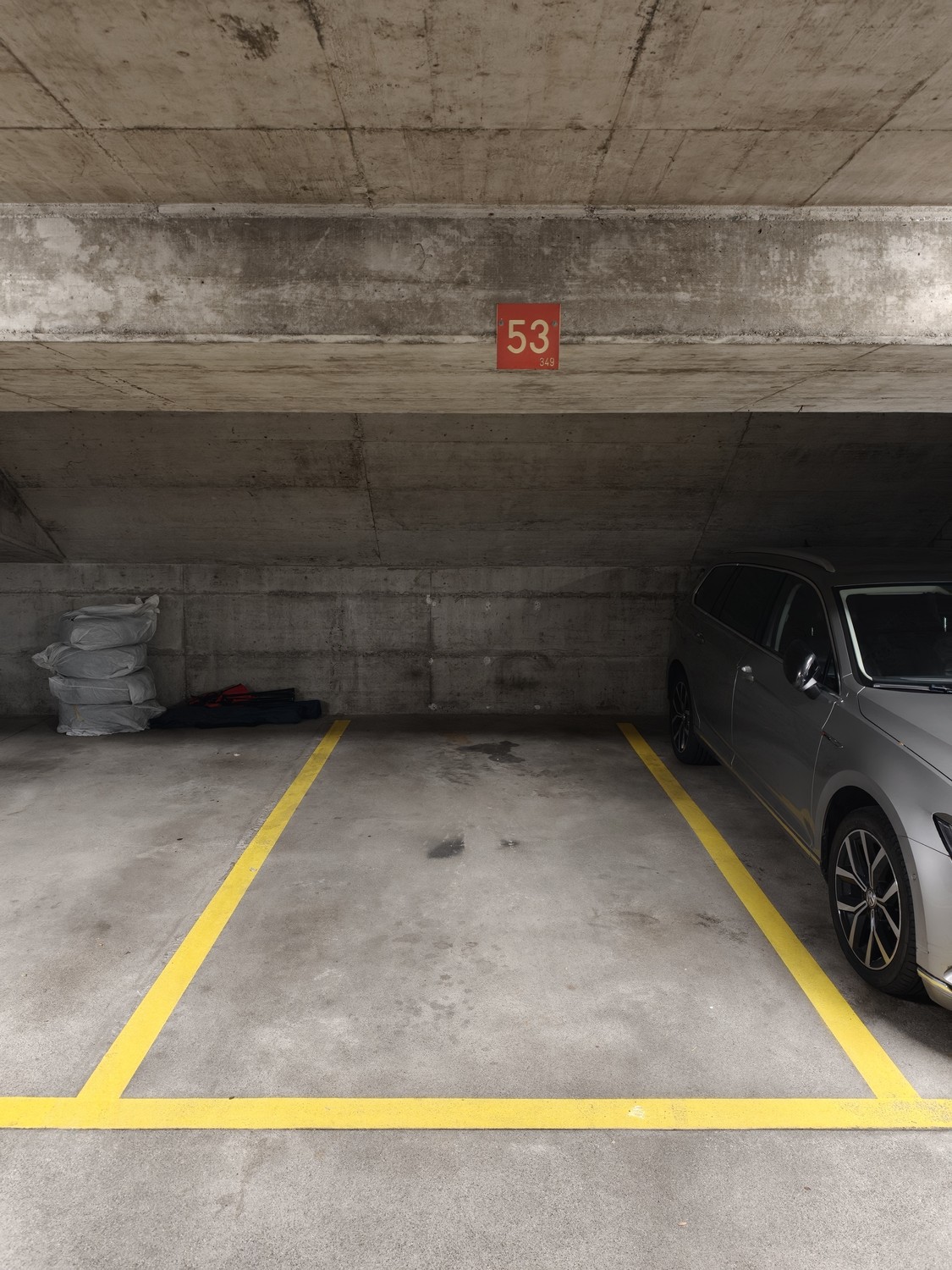Posto auto sotterraneo di 11m²