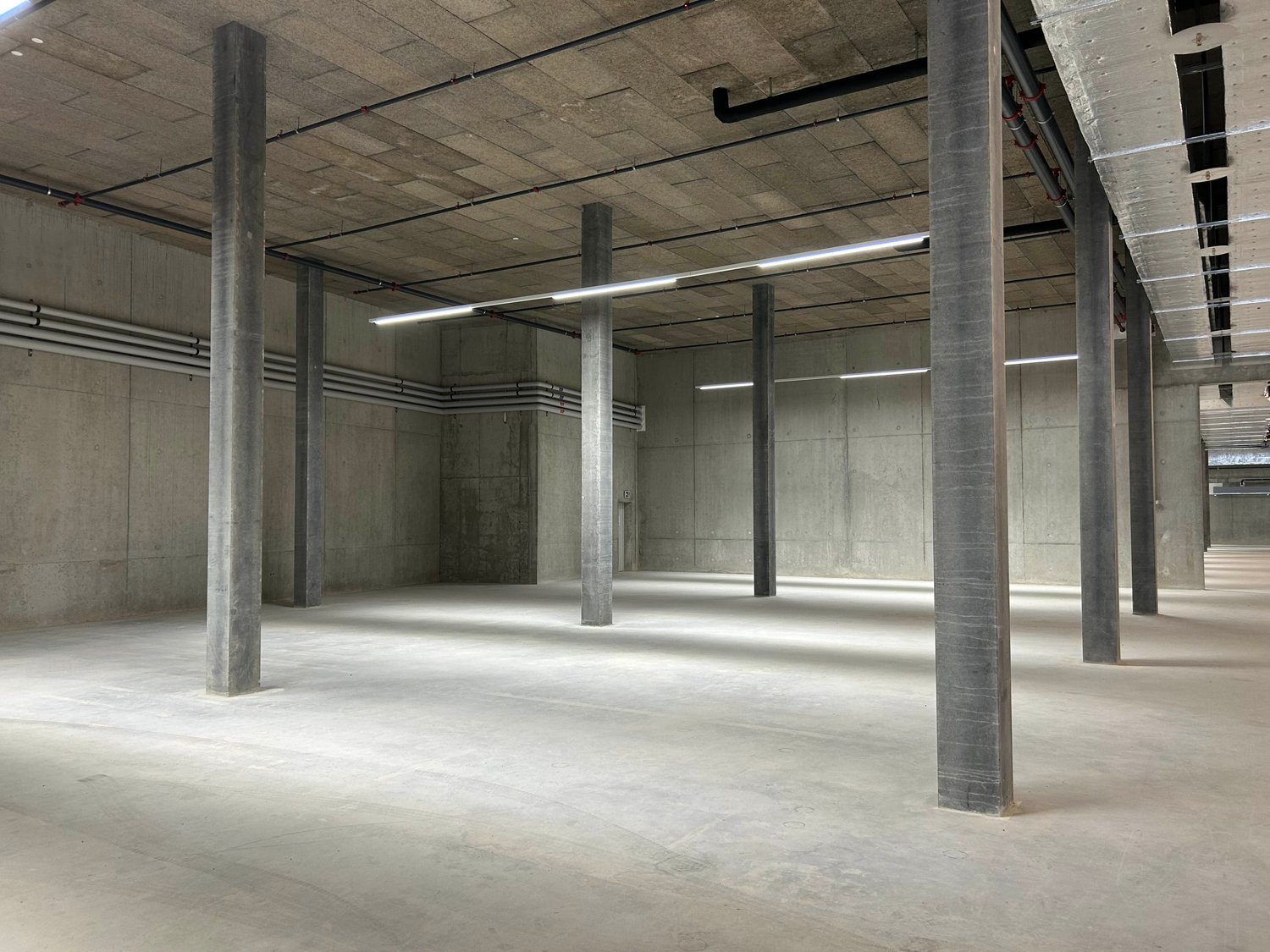 1000m² industrial object